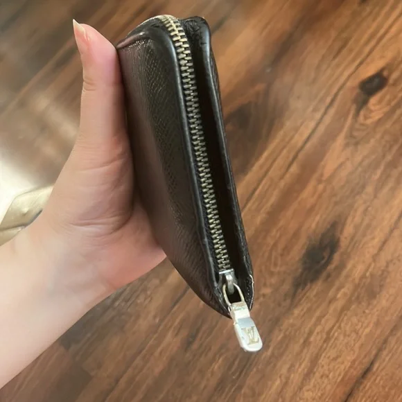 LV wallet zippy (Black) - Picture 4 of 12